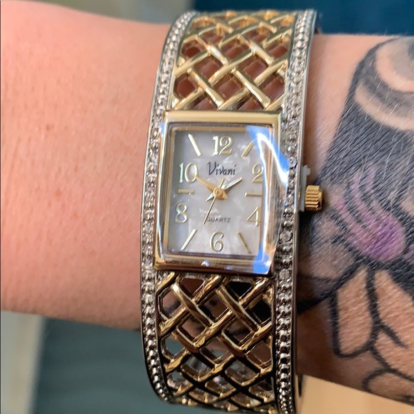 Watch - Picture 2 of 5